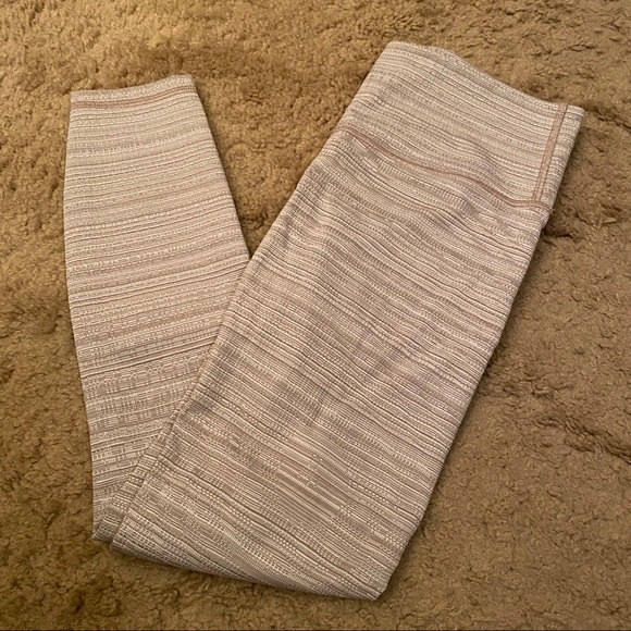 Like New Athleta Chatarunga 7/8 Pants - Picture 2 of 7